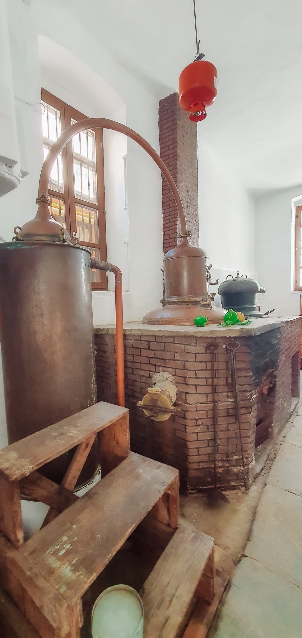 Kitron Distillery Chalkio