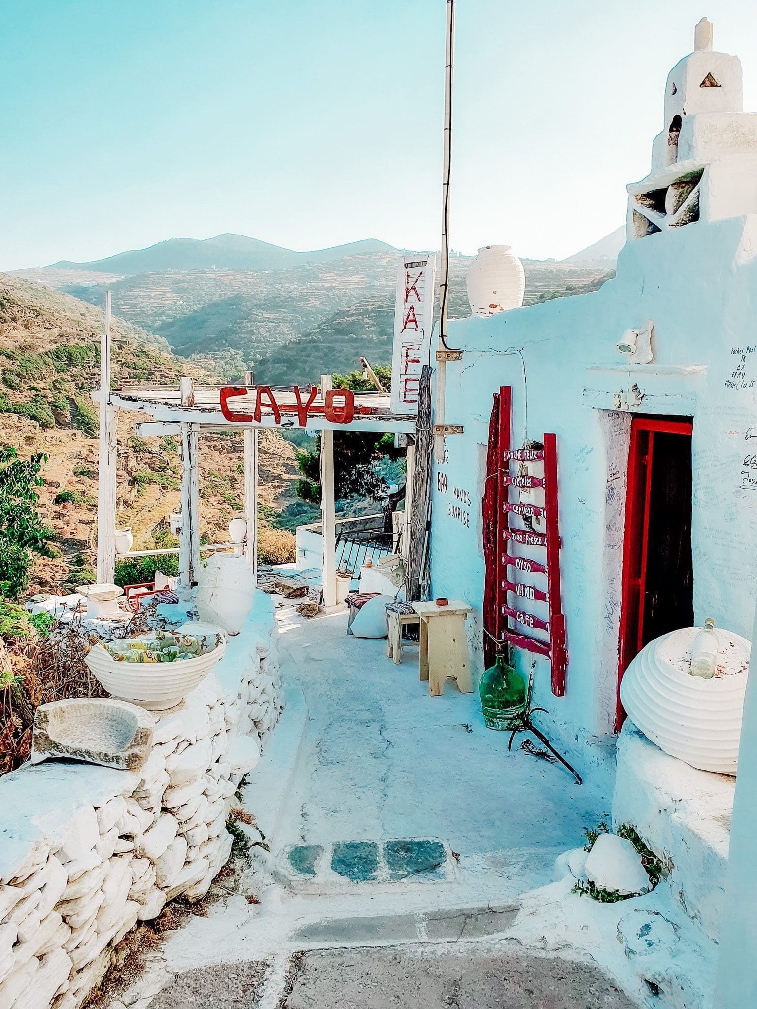 Cavo Bar in Kastro Sifnos