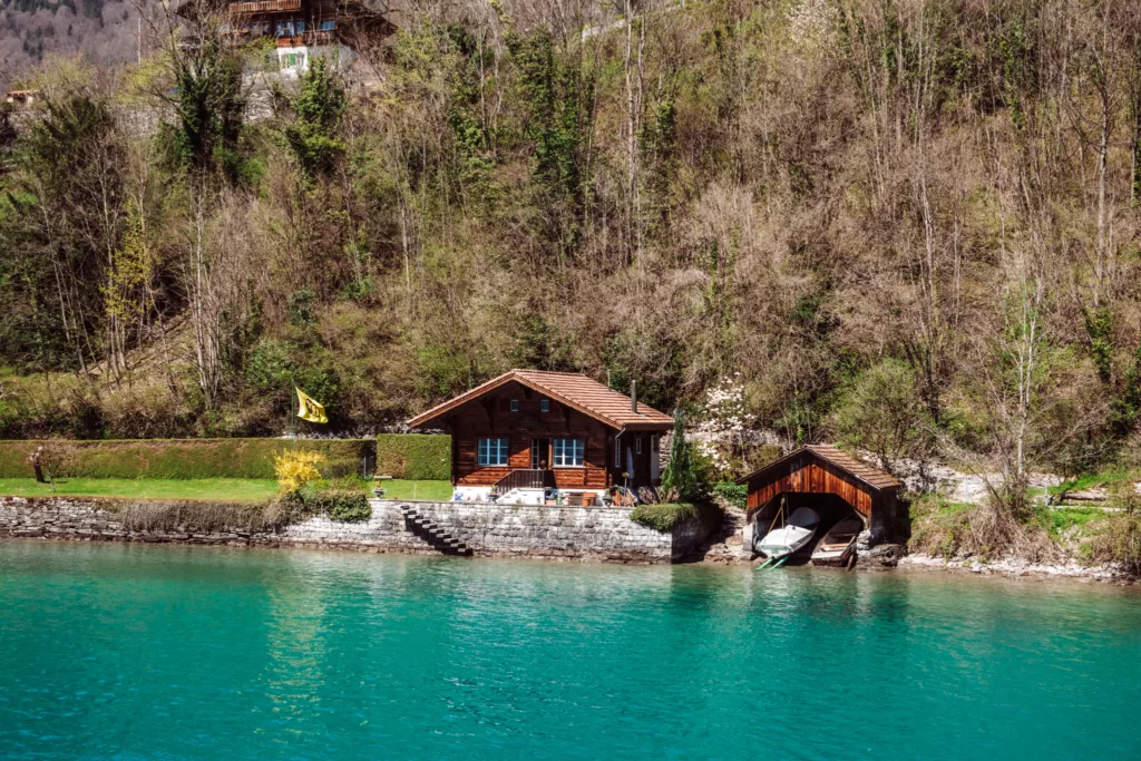 Lake Brienz is one of the best things to do in Interlaken