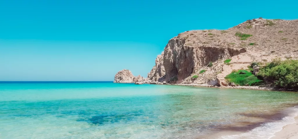 What to do in Milos? spend a day on the beautiful Milos beaches