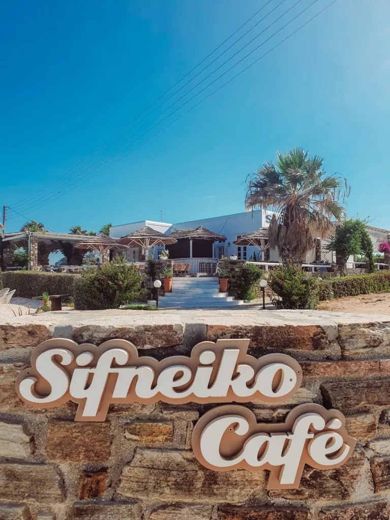 Paralia Sifneiko, Antiparos