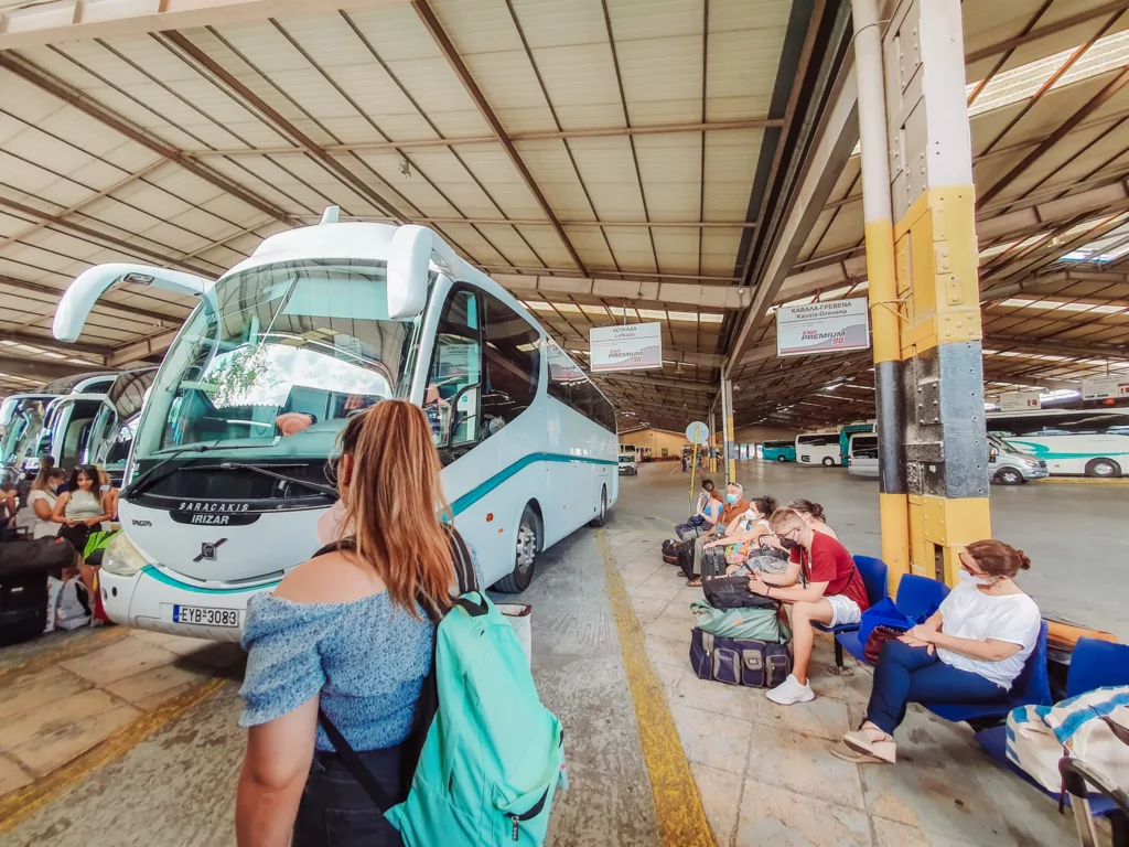 bus from Athens to Lefkada